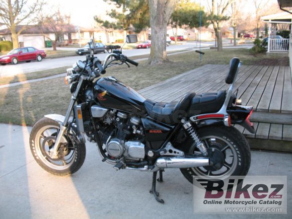1986 Honda VF 700 C Magna photo